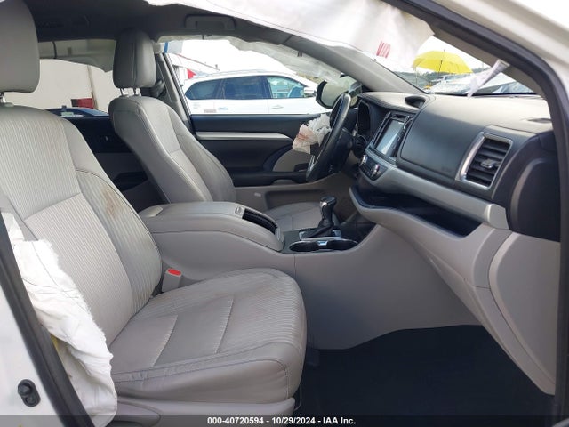 5TDBKRFH3GS338827 Toyota Highlander Le/le Plus