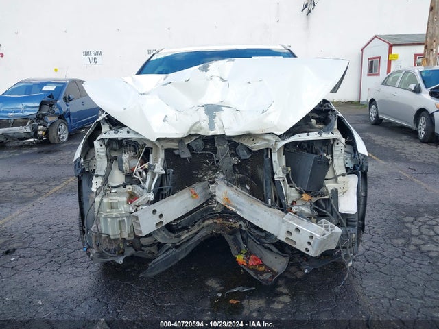 5TDBKRFH3GS338827 Toyota Highlander Le/le Plus