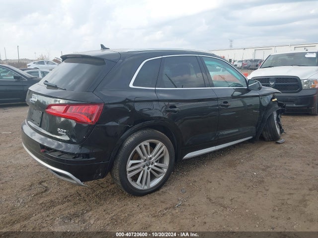 WA1BNAFY3J2247378 Audi Q5 2.0t Premium/2.0t Tech Premium