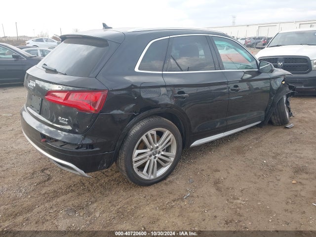 WA1BNAFY3J2247378 Audi Q5 2.0t Premium/2.0t Tech Premium