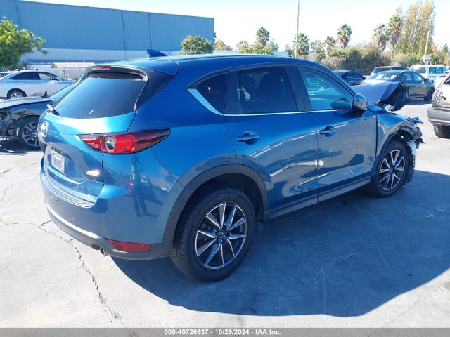 Mazda Cx-5 Touring 2018 JM3KFACM4J0322855 Image 4