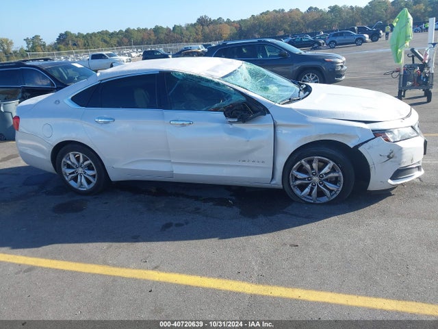 Chevrolet IMPALA 1LT 2017 2G1105SA7H9169028 Image 12
