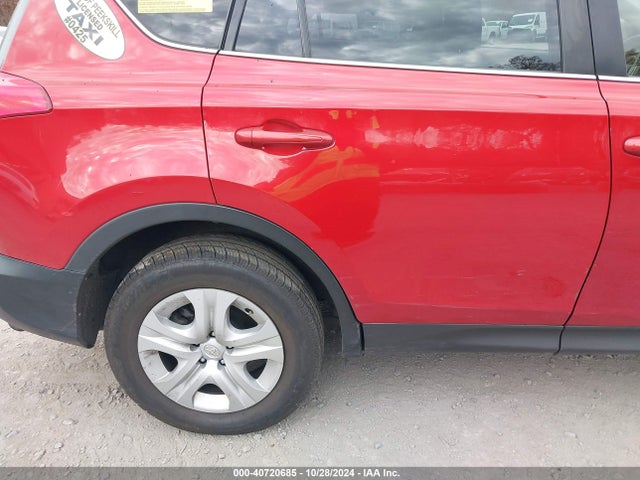 Toyota RAV4 LE 2015 JTMBFREV6FD152057 Image 6