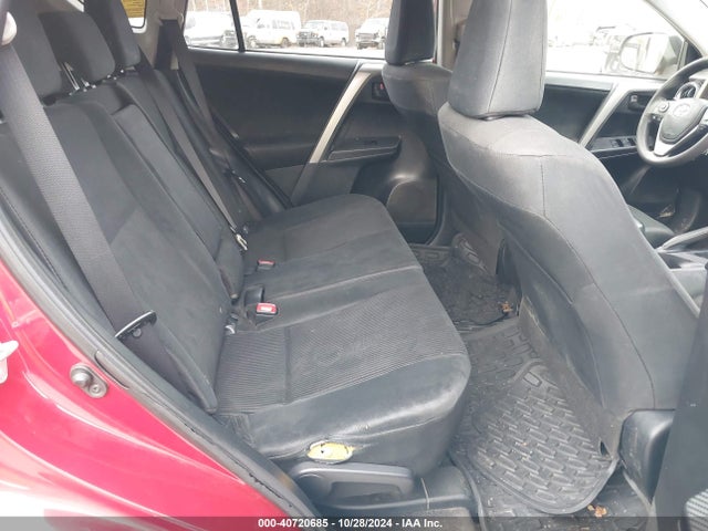 Toyota RAV4 LE 2015 JTMBFREV6FD152057 Image 8