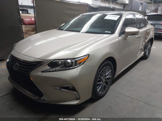 Lexus ES 350 2018 58ABK1GG4JU099996 Image 2