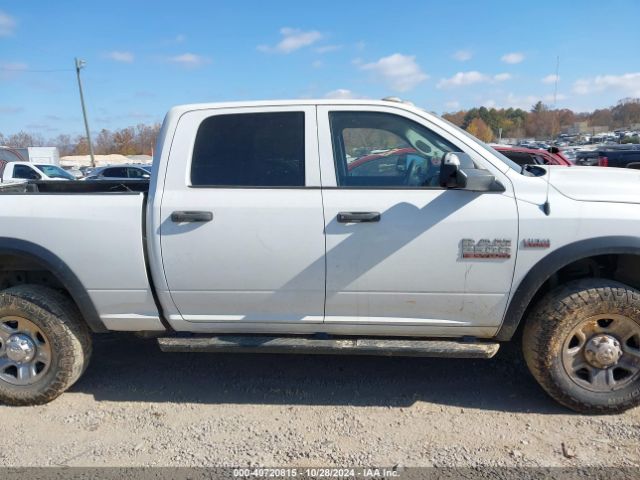 3C6UR5CJ9JG105715 RAM 2500 Tradesman  4x4 6'4 Box