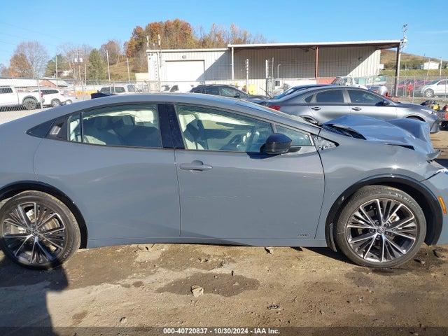 Toyota Prius Xle Awd-e 2024 JTDADABUXR3012778 Image 13