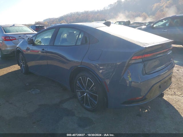 Toyota Prius Xle Awd-e 2024 JTDADABUXR3012778 Image 3