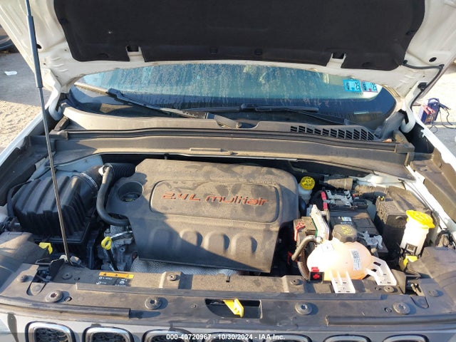 ZACCJBBT6FPB96946 Jeep Renegade Latitude
