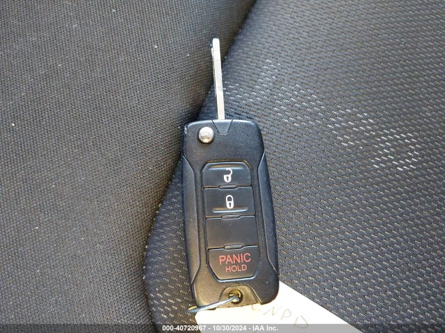 ZACCJBBT6FPB96946 Jeep Renegade Latitude