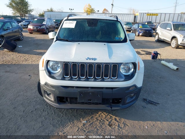 ZACCJBBT6FPB96946 Jeep Renegade Latitude