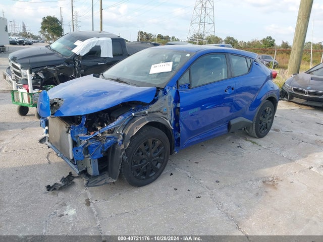 Toyota C-HR LE 2019 NMTKHMBX8KR089365 Image 2