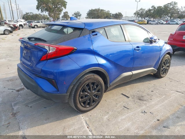 Toyota C-HR LE 2019 NMTKHMBX8KR089365 Image 4