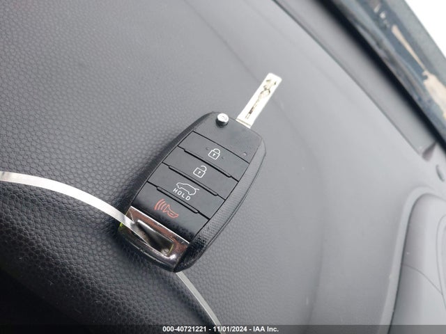 KIA SOUL + 2014 KNDJP3A51E7027654 Image 11