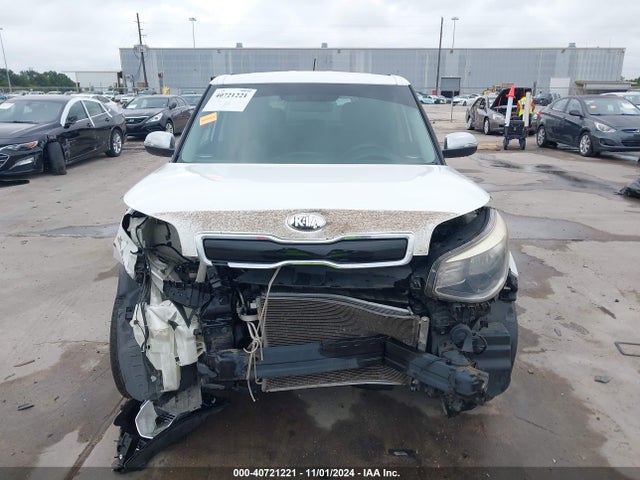 KIA SOUL + 2014 KNDJP3A51E7027654 Image 13