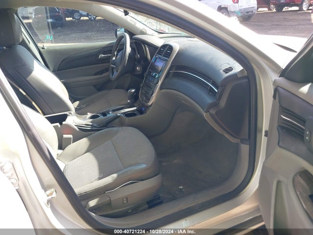Chevrolet MALIBU 1LT 2014 1G11C5SL2EF265323 Image 5