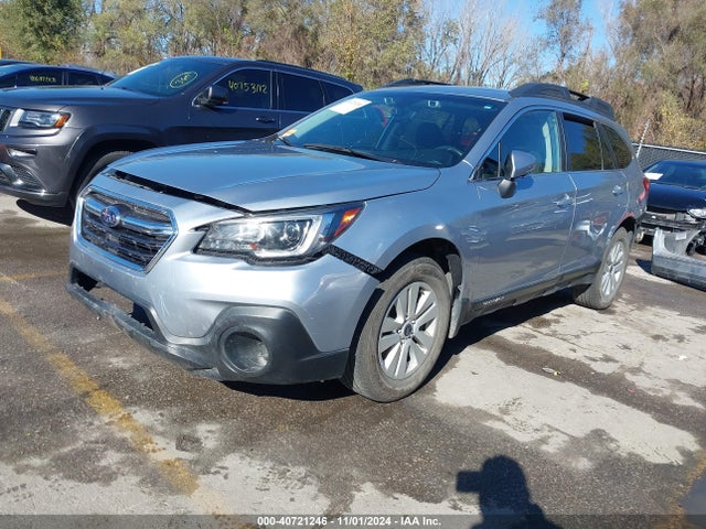 Subaru Outback 2.5i Premium 2018 4S4BSAHC1J3310404 Image 2