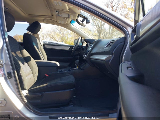 Subaru Outback 2.5i Premium 2018 4S4BSAHC1J3310404 Image 5