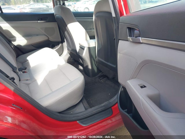 Hyundai ELANTRA SE 2017 5NPD74LFXHH167114 Image 8