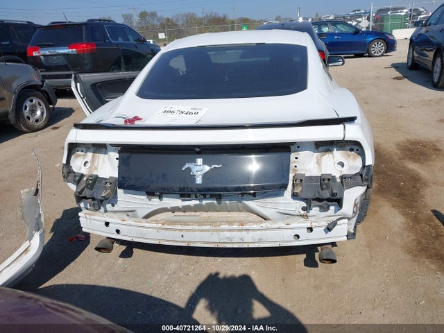 Ford Mustang V6 2017 1FA6P8AM5H5234600 Image 17