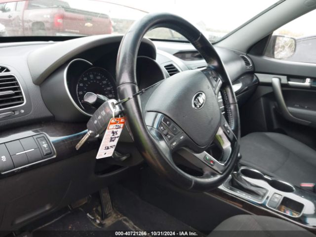 5XYKT3A66EG536747 KIA SORENTO LX