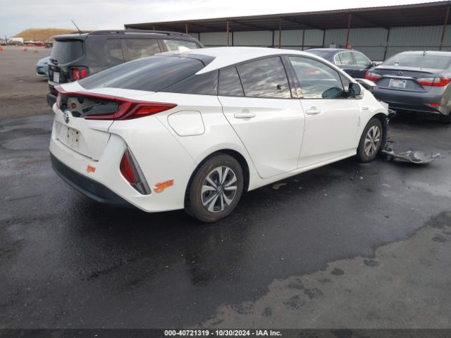 JTDKARFP3J3076360 Toyota Prius Prime Premium