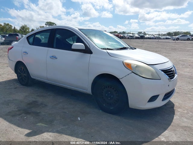 Nissan Versa 1.6 Sv 2014 3N1CN7AP2EK461500 Image 1