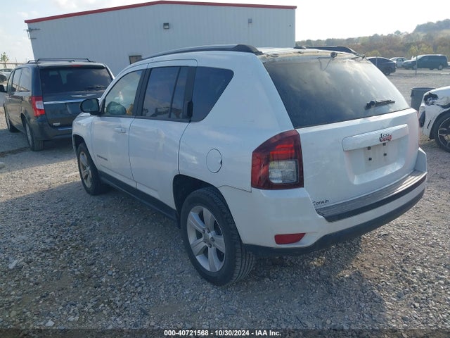1C4NJCBA5GD612045 Jeep Compass Sport