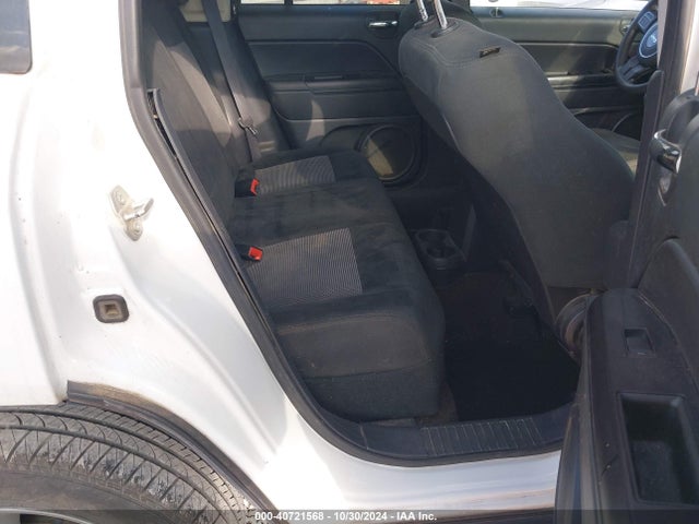 1C4NJCBA5GD612045 Jeep Compass Sport