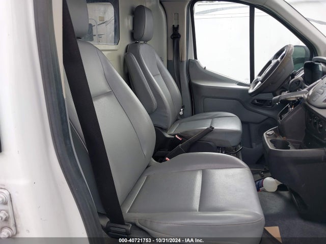 Ford Transit-150 2017 1FTYE1ZM9HKB32495 Image 8