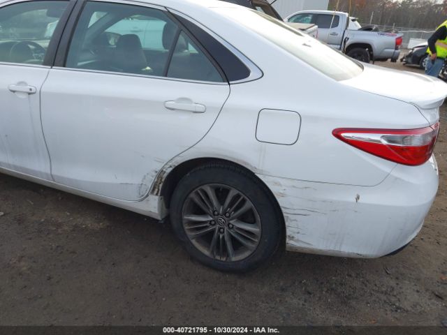 4T1BF1FK6FU962824 Toyota CAMRY SE