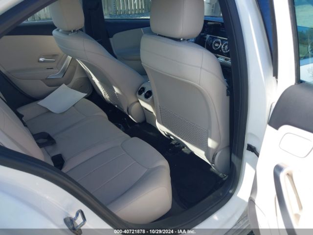 WDD3G4FB1KW012754 Mercedes-Benz A 220 4matic