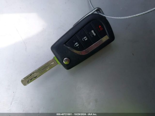 4T1B11HK3JU060944 Toyota CAMRY LE