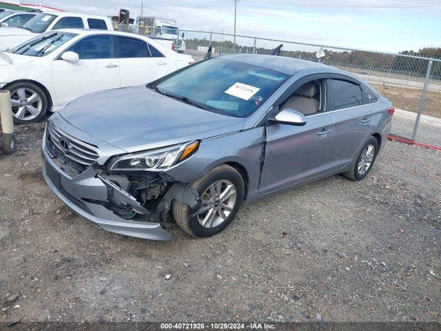 Hyundai SONATA SE 2016 5NPE24AFXGH334611 Image 2