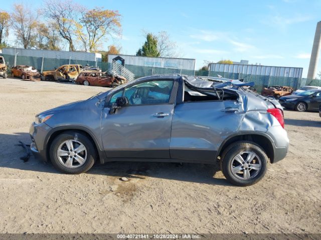 3GNCJKSB9LL146139 Chevrolet Trax Fwd Ls