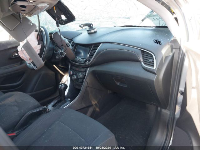 3GNCJKSB9LL146139 Chevrolet Trax Fwd Ls