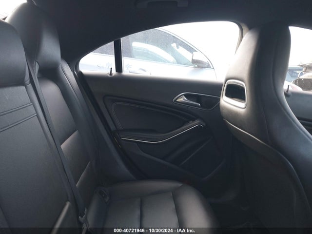 Mercedes-Benz CLA 250 2015 WDDSJ4EB9FN264620 Image 8
