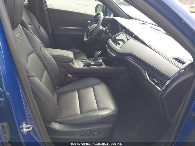 1GYAZAR44NF135793 Cadillac Xt4 Fwd Luxury