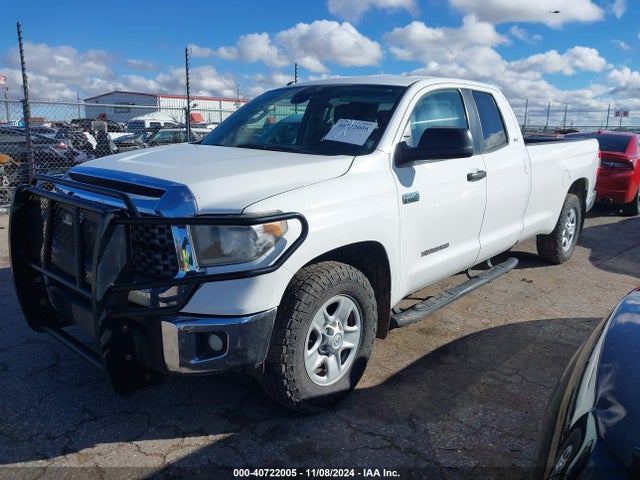 5TFCW5F19JX022385 Toyota Tundra Sr5 5.7l V8