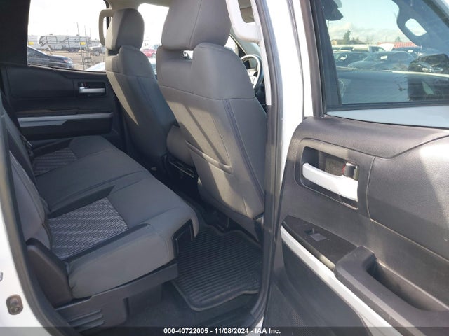 5TFCW5F19JX022385 Toyota Tundra Sr5 5.7l V8