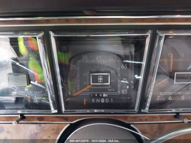 1987 LINCOLN TOWN CAR 1LNBM81F1HY704442 Photo 6