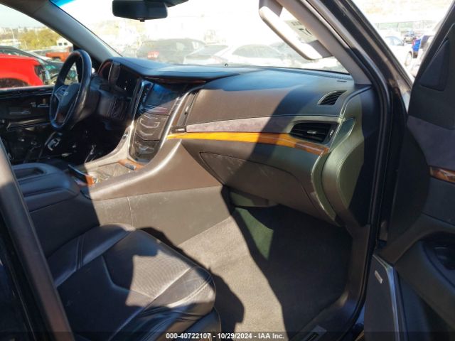 1GYS3BKJ0HR184410 Cadillac Escalade Luxury