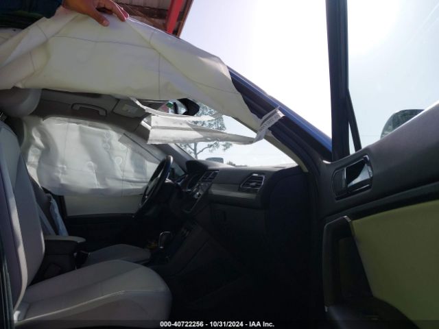 3VV3B7AXXJM160124 Volkswagen Tiguan 2.0t Se/2.0t Sel