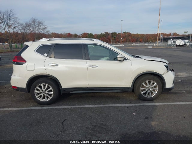JN8AT2MV8JW345387 Nissan ROGUE SV