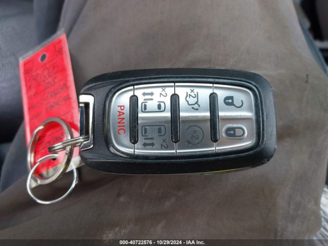 2018 CHRYSLER PACIFICA 2C4RC1BG7JR294485 Photo 10