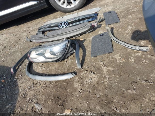 WVGBV3AX8EW044125 Volkswagen Tiguan R-line