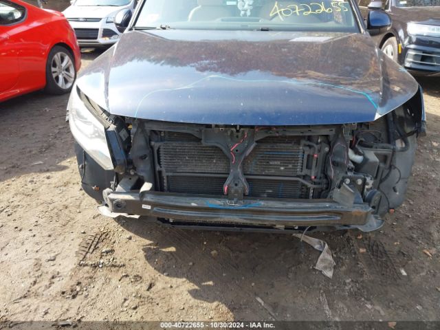 WVGBV3AX8EW044125 Volkswagen Tiguan R-line