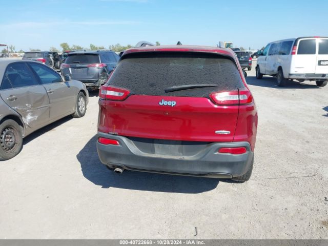 1C4PJLCB0HW534702 Jeep Cherokee Latitude Fwd