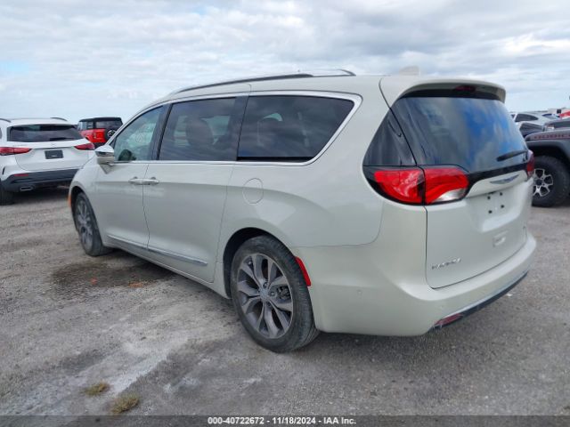2020 CHRYSLER PACIFICA 2C4RC1GG3LR185808 Photo 2
