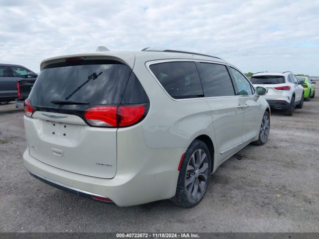 2020 CHRYSLER PACIFICA 2C4RC1GG3LR185808 Photo 3